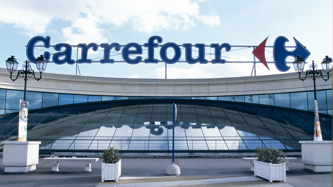 Carrefour: un responsable de la sécurité pris en flagrant délit de vol